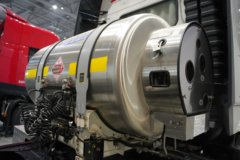 东风商用车天龙旗舰KX 嵘耀版 6X4 混合动力牵引车 宁德时代18.7kWh