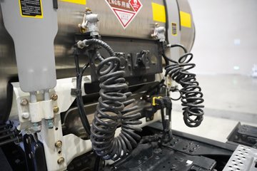 �������ó������콢KX ��ҫ�� 6X4 ��϶���ǣ���� ����ʱ��18.7kWhͼƬ