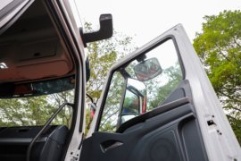 乘龙H7&nbsp;牵引车驾驶室                                               图片