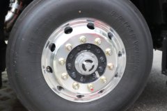 东风柳汽 乘龙H7重卡 520马力 4X2 AMT自动档牵引车