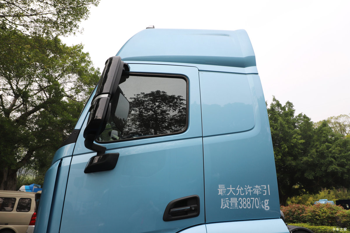 ����������������5 6X4 ���綯ǣ���� ����ʱ��400.61kWh���