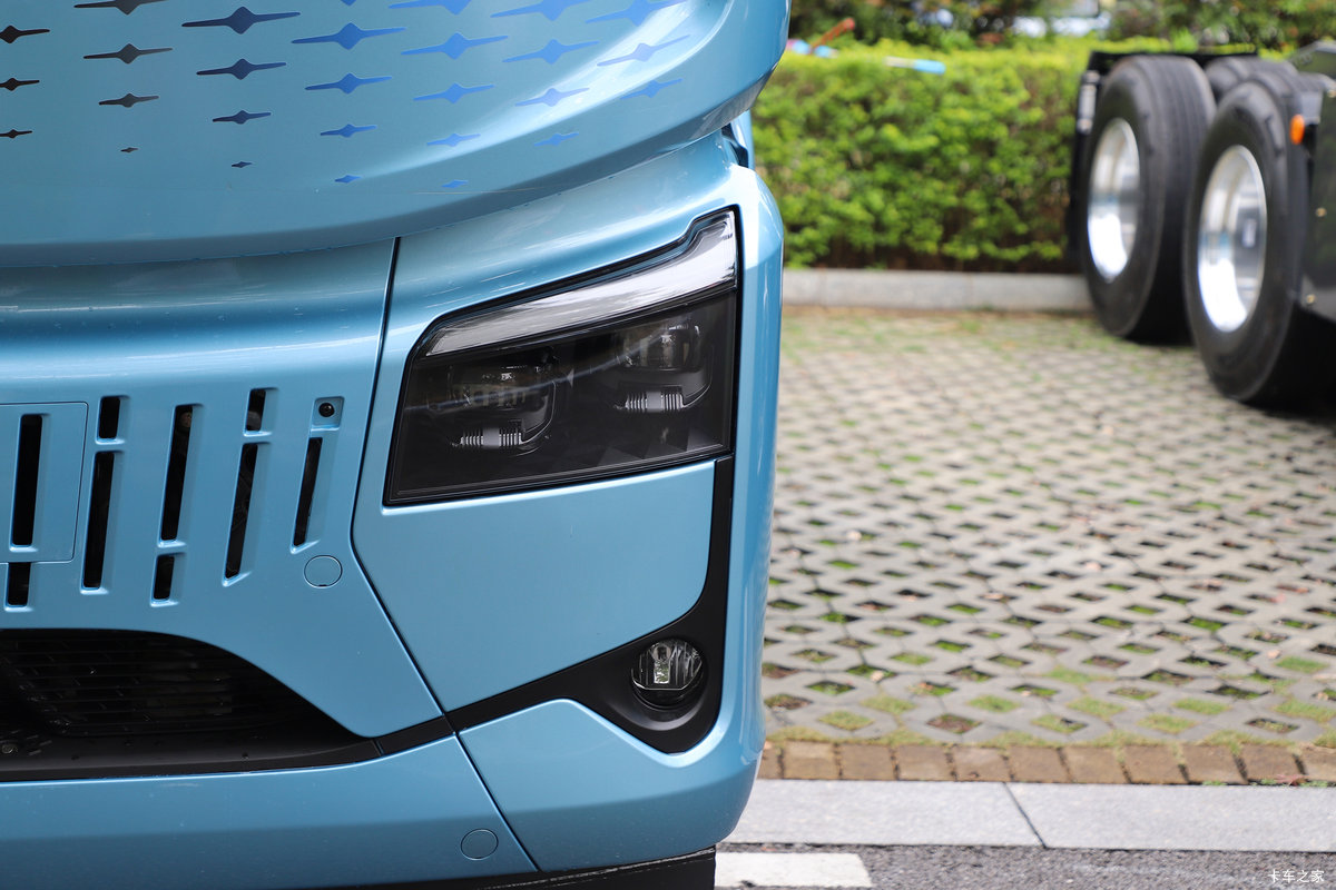 ����������������5 6X4 ���綯ǣ���� ����ʱ��400.61kWh���