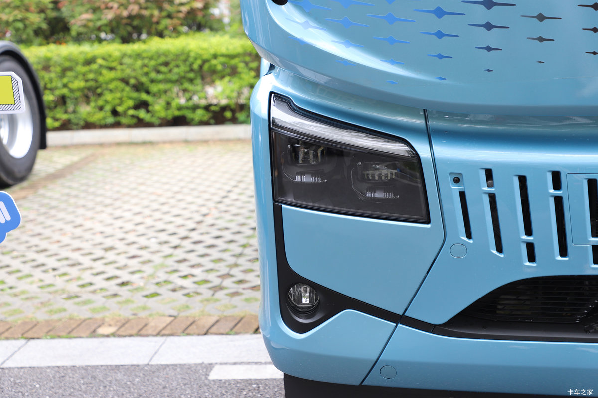 ����������������5 6X4 ���綯ǣ���� ����ʱ��400.61kWh���