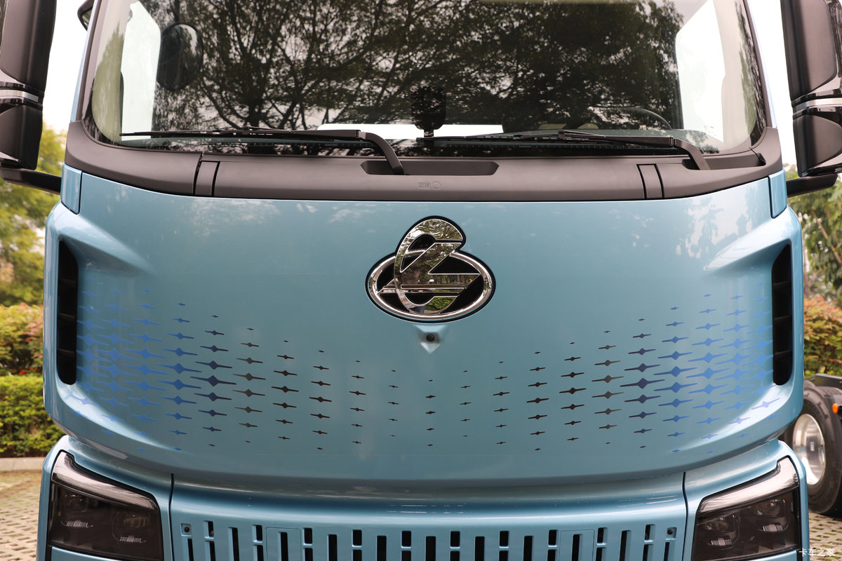 ����������������5 6X4 ���綯ǣ���� ����ʱ��400.61kWh���