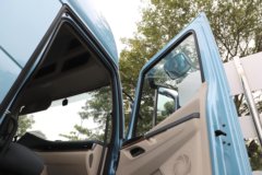 东风柳汽乘龙翼威5 6X4 纯电动牵引车 宁德时代400.61kWh