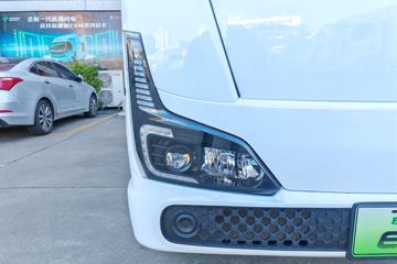 ���� ��ʮ��EV100����� խ�� Һɲ 3.8�׵��Ŵ��綯��ʽ΢�� ����ʱ��77.28kWhͼƬ