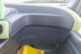 EV100铃巨力&nbsp;电动载货车驾驶室图片