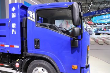 ����HOWO��ʿ 2.5L���� 185���� 4X2 ��ʿ��8�� 3.15�׵�����ж��ͼƬ