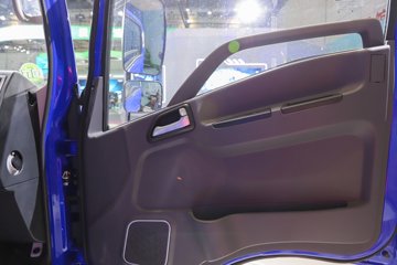 ����HOWO��ʿ 2.5L���� 185���� 4X2 ��ʿ��8�� 3.15�׵�����ж��ͼƬ