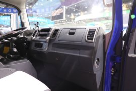 猛士&nbsp;自卸车驾驶室                                               图片