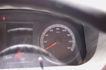 ����HOWO��ʿ 2.5L���� 185���� 4X2 ��ʿ��8�� 3.15�׵�����ж��ͼƬ