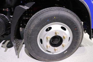 ����HOWO��ʿ 2.5L���� 185���� 4X2 ��ʿ��8�� 3.15�׵�����ж��ͼƬ