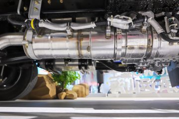 ����HOWO��ʿ 2.5L���� 185���� 4X2 ��ʿ��8�� 3.15�׵�����ж��ͼƬ