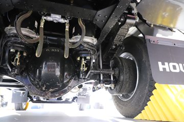 ����HOWO��ʿ 2.5L���� 185���� 4X2 ��ʿ��8�� 3.15�׵�����ж��ͼƬ