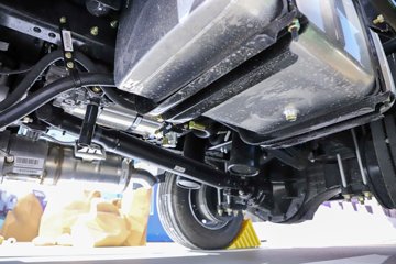 ����HOWO��ʿ 2.5L���� 185���� 4X2 ��ʿ��8�� 3.15�׵�����ж��ͼƬ