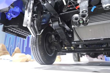 ����HOWO��ʿ 2.5L���� 185���� 4X2 ��ʿ��8�� 3.15�׵�����ж��ͼƬ