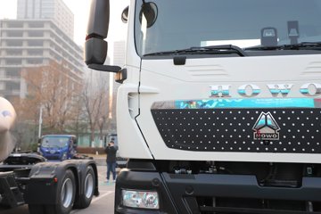 ��������(HOWO)TX 8X4 ���綯�������������䳵 400.62kWh(��ר��)ͼƬ