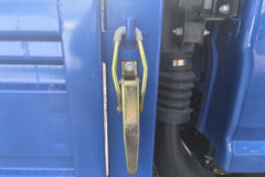 江淮骏铃A9 标载版 2.5L柴油 170马力 星瑞6档 3.85米排半栏板轻卡