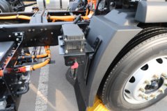 重汽HOWO统帅T500 10.15米单排纯电动栏板载货车 弗迪165.4kWh