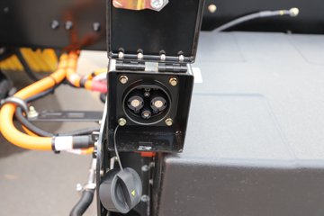 ����HOWOͳ˧T500 10.15�׵��Ŵ��綯�����ػ��� ����165.4kWhͼƬ