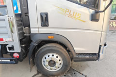 重汽HOWO轻卡悍将 2.3L柴油 151马力 万里扬8档 4.15米单排栏板轻卡