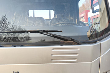 ����HOWO�Ῠ���� 2.3L���� 151���� ������8�� 4.15�׵��������ῨͼƬ