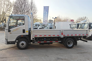 ����HOWO�Ῠ���� 2.3L���� 151���� ������8�� 4.15�׵��������ῨͼƬ