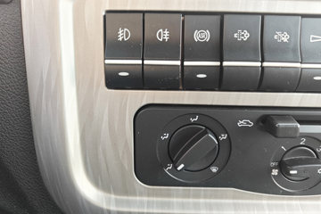 ����HOWO�Ῠ���� 2.3L���� 151���� ������8�� 4.15�׵��������ῨͼƬ