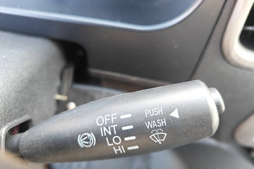 ����HOWO�Ῠ���� 2.3L���� 151���� ������8�� 4.15�׵��������ῨͼƬ