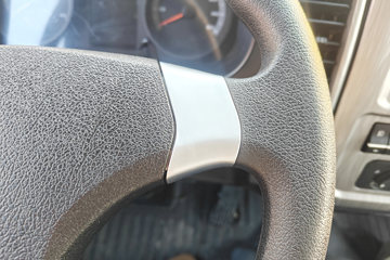 ����HOWO�Ῠ���� 2.3L���� 151���� ������8�� 4.15�׵��������ῨͼƬ