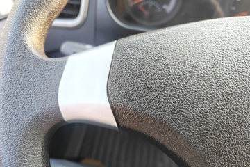 ����HOWO�Ῠ���� 2.3L���� 151���� ������8�� 4.15�׵��������ῨͼƬ