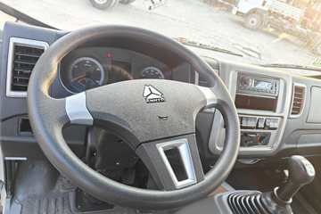 ����HOWO�Ῠ���� 2.3L���� 151���� ������8�� 4.15�׵��������ῨͼƬ