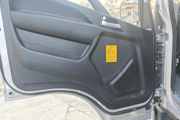 ����HOWO�Ῠ���� 2.3L���� 151���� ������8�� 4.15�׵��������ῨͼƬ