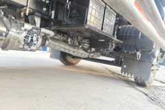 重汽HOWO轻卡悍将 2.3L柴油 151马力 万里扬8档 4.15米单排栏板轻卡