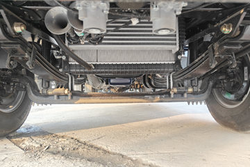 ����HOWO�Ῠ���� 2.3L���� 151���� ������8�� 4.15�׵��������ῨͼƬ