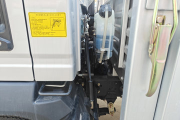 ����HOWO�Ῠ���� 2.3L���� 151���� ������8�� 4.15�׵��������ῨͼƬ