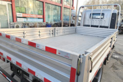 重汽HOWO轻卡悍将 2.3L柴油 151马力 万里扬8档 4.15米单排栏板轻卡