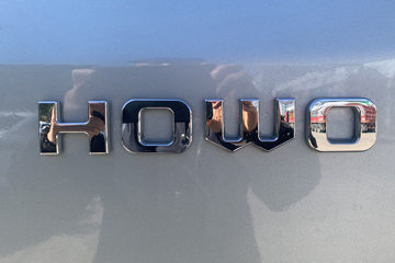 ����HOWO���� 4.15�׵��Ŵ��綯��դʽ�Ῠ ����150.83kWhͼƬ