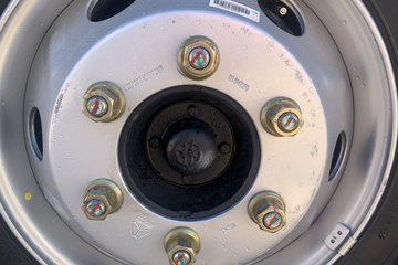 ����HOWO���� 4.15�׵��Ŵ��綯��դʽ�Ῠ ����150.83kWhͼƬ