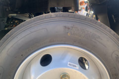 重汽HOWO悍将 4.15米单排纯电动仓栅式轻卡 弗迪150.83kWh