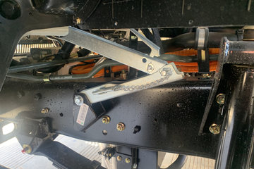 ����HOWO���� 4.15�׵��Ŵ��綯��դʽ�Ῠ ����150.83kWhͼƬ