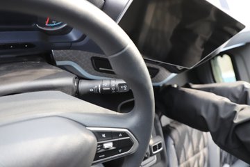 ����HOWOͳ˧PRO 4.15�׵��Ŵ��綯��դʽ�Ῠ ����150.83kWh(˯�߲�)ͼƬ