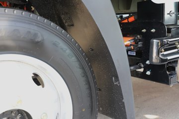 ����HOWOͳ˧PRO 4.15�׵��Ŵ��綯��դʽ�Ῠ ����150.83kWh(˯�߲�)ͼƬ