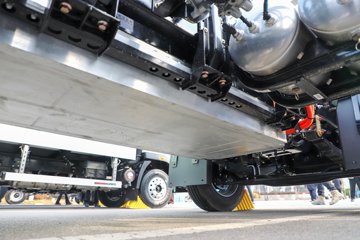 ����HOWO����PRO 4.15�׵��Ŵ��綯�����Ῠ ����ʱ��140.41kWhͼƬ