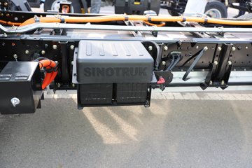 ����HOWO����PRO 4.15�׵��Ŵ��綯�����Ῠ ����ʱ��140.41kWhͼƬ