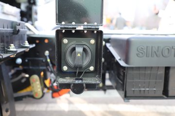 ����HOWO����PRO 4.15�׵��Ŵ��綯�����Ῠ ����ʱ��140.41kWhͼƬ