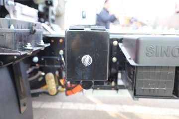 ����HOWO����PRO 4.15�׵��Ŵ��綯�����Ῠ ����ʱ��140.41kWhͼƬ