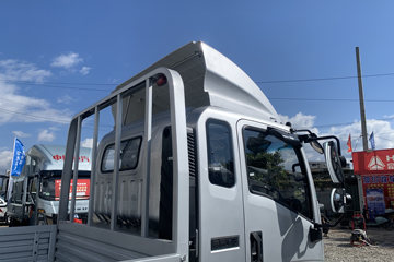 ����HOWO�Ῠ����M 2.5L���� 160���� ������8�� 3.3���Ű������ῨͼƬ