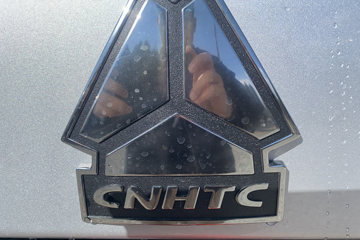 ����HOWO�Ῠ����M 2.5L���� 160���� ������8�� 3.3���Ű������ῨͼƬ