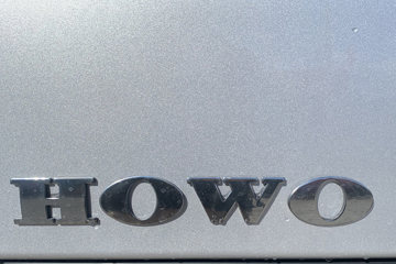 ����HOWO�Ῠ����M 2.5L���� 160���� ������8�� 3.3���Ű������ῨͼƬ